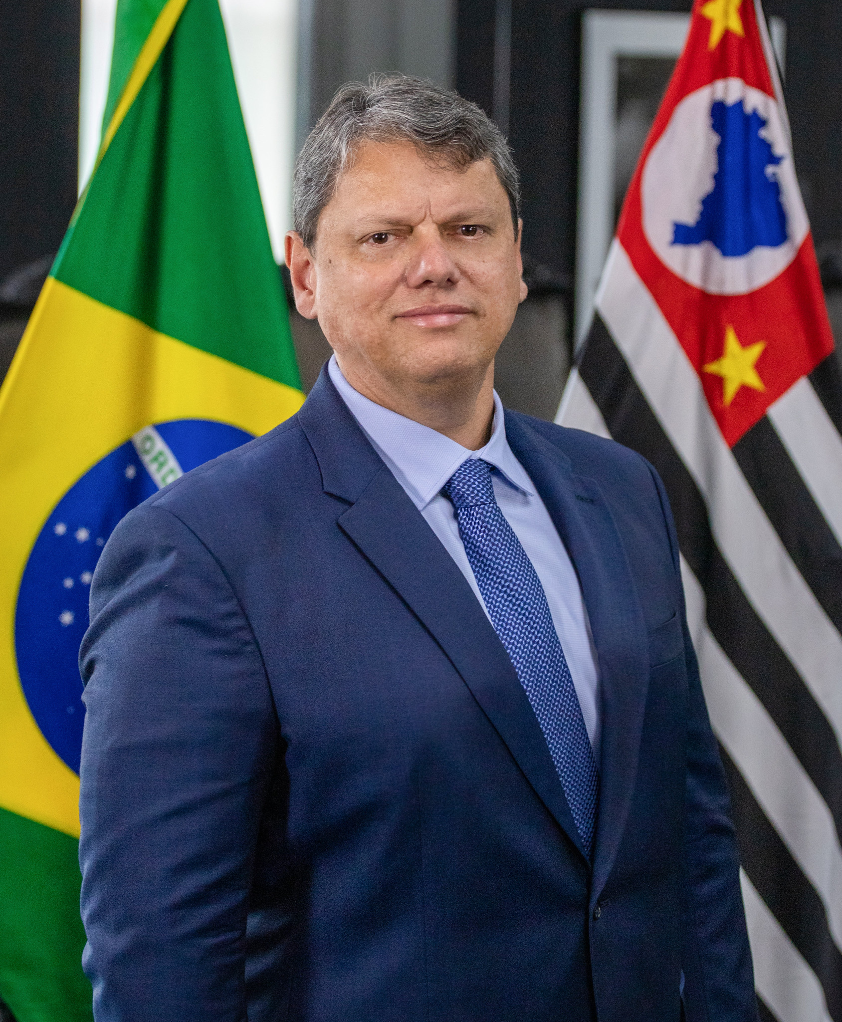 PARANÁ PESQUISAS: TARCÍSIO LIDERA TODOS OS CENÁRIOS E CONSOLIDA FORÇA POLÍTICA EM SP PARA 2026