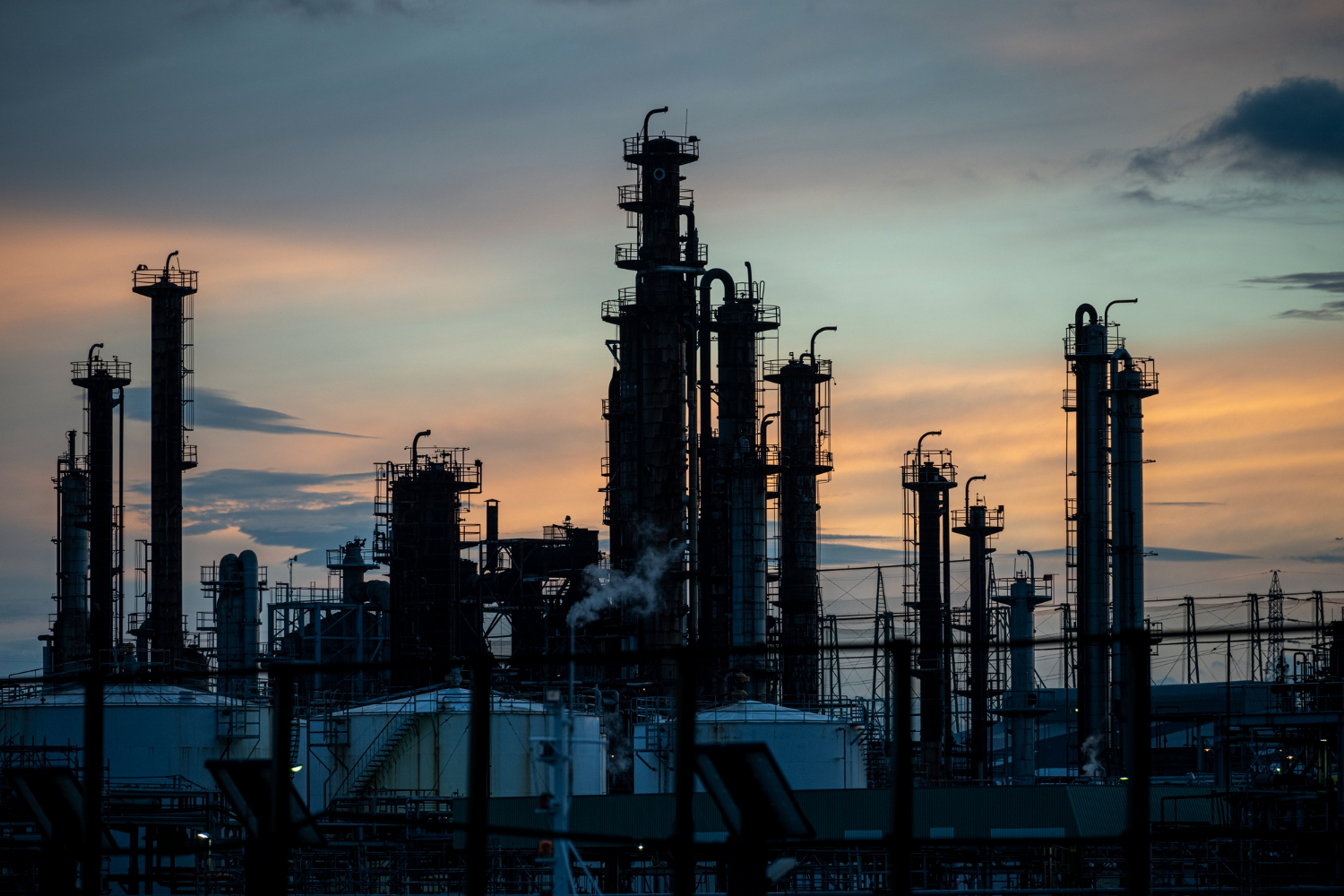 ACORDO ENTRE EUA E IRÃ DERRUBA PREÇO DO PETRÓLEO E ANIMA MERCADO GLOBAL