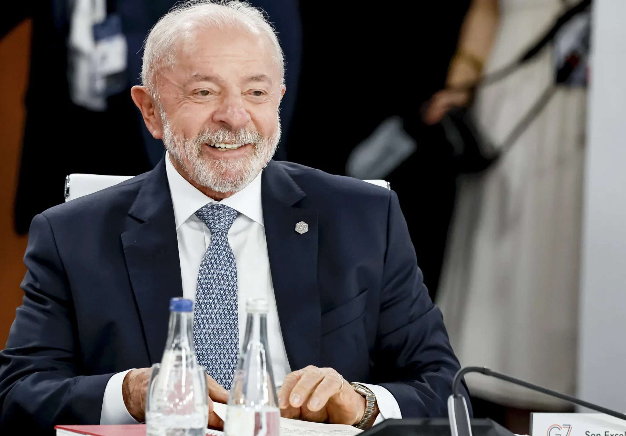 POLÊMICA: LULA AFIRMA QUE O MUNDO SERÁ MELHOR SEM EMPREGADAS DOMÉSTICAS; O QUE VOCÊ ACHA?