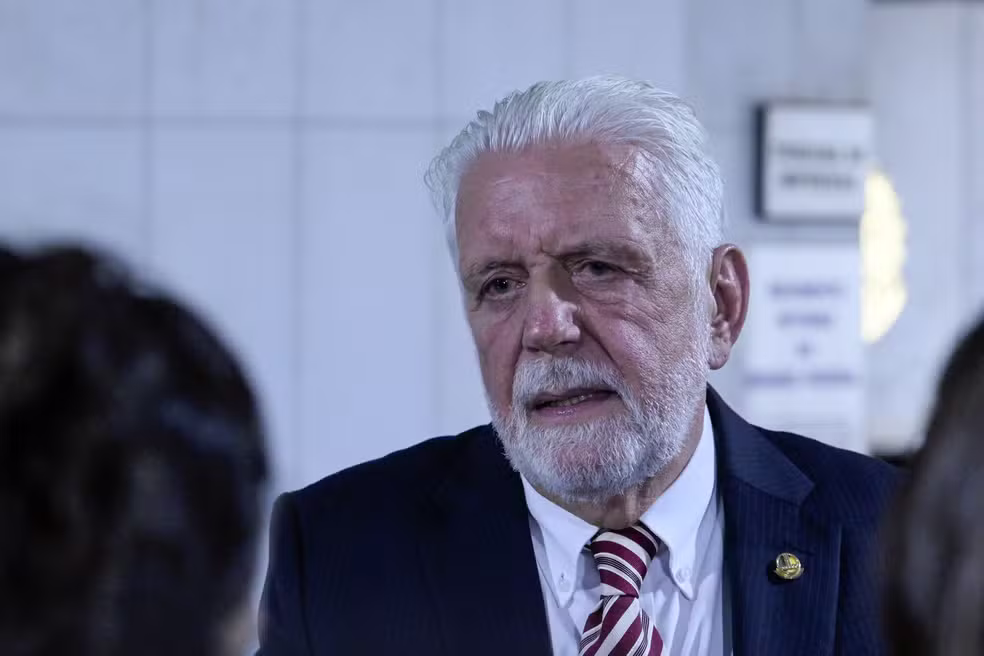 JAQUES WAGNER DEIXA LIDERANÇA DO GOVERNO NO SENADO APÓS SER ALVO DA PF