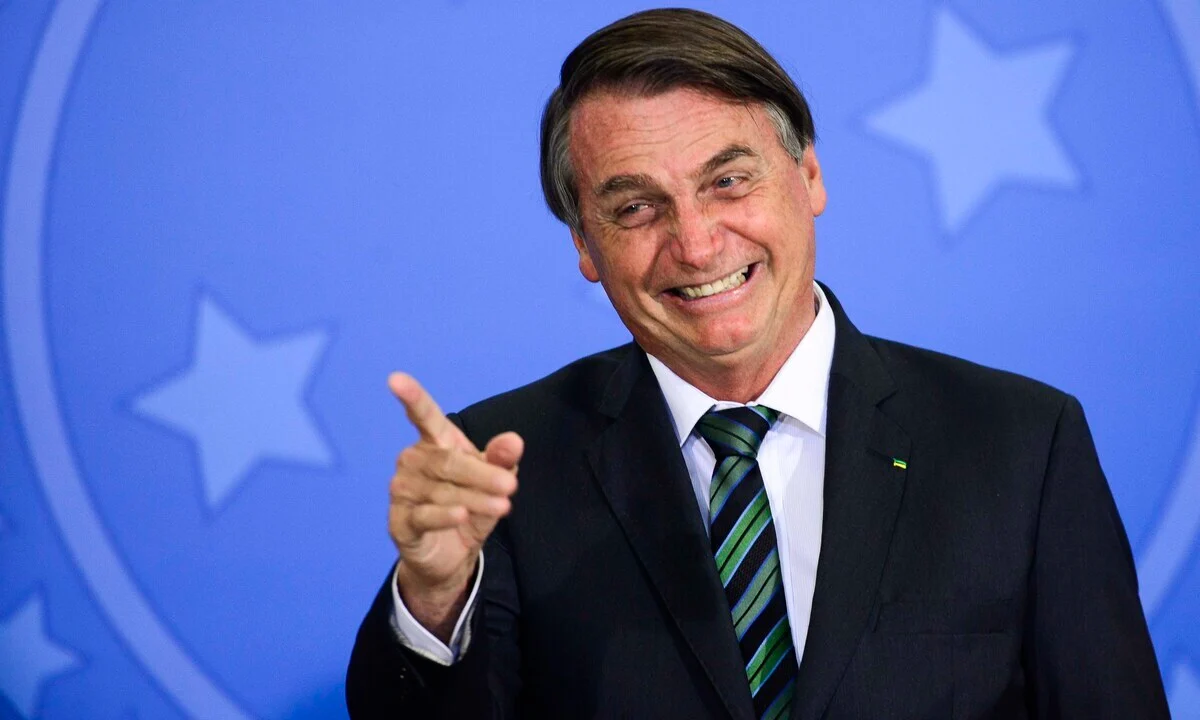 POLÍCIA DIZ QUE BOLSONARO NÃO COMETEU CRIME EM CASO DE ARMA APREENDIDA NO DF