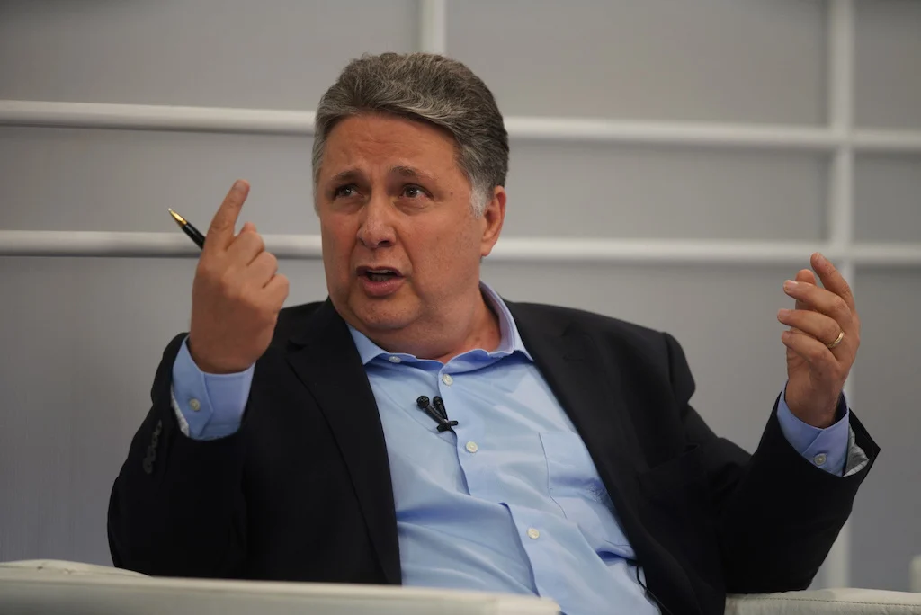 JUSTIÇA MANDA EXECUTAR CONDENAÇÃO QUE SUSPENDE DIREITOS POLÍTICOS DE GAROTINHO POR 8 ANOS