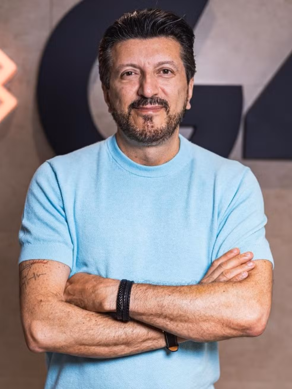 LITO SOUSA É DIAGNOSTICADO COM DOENÇA CEREBRAL RARA E SEM TRATAMENTO; ESPOSA RELATA PERDA DE MOVIMENTOS