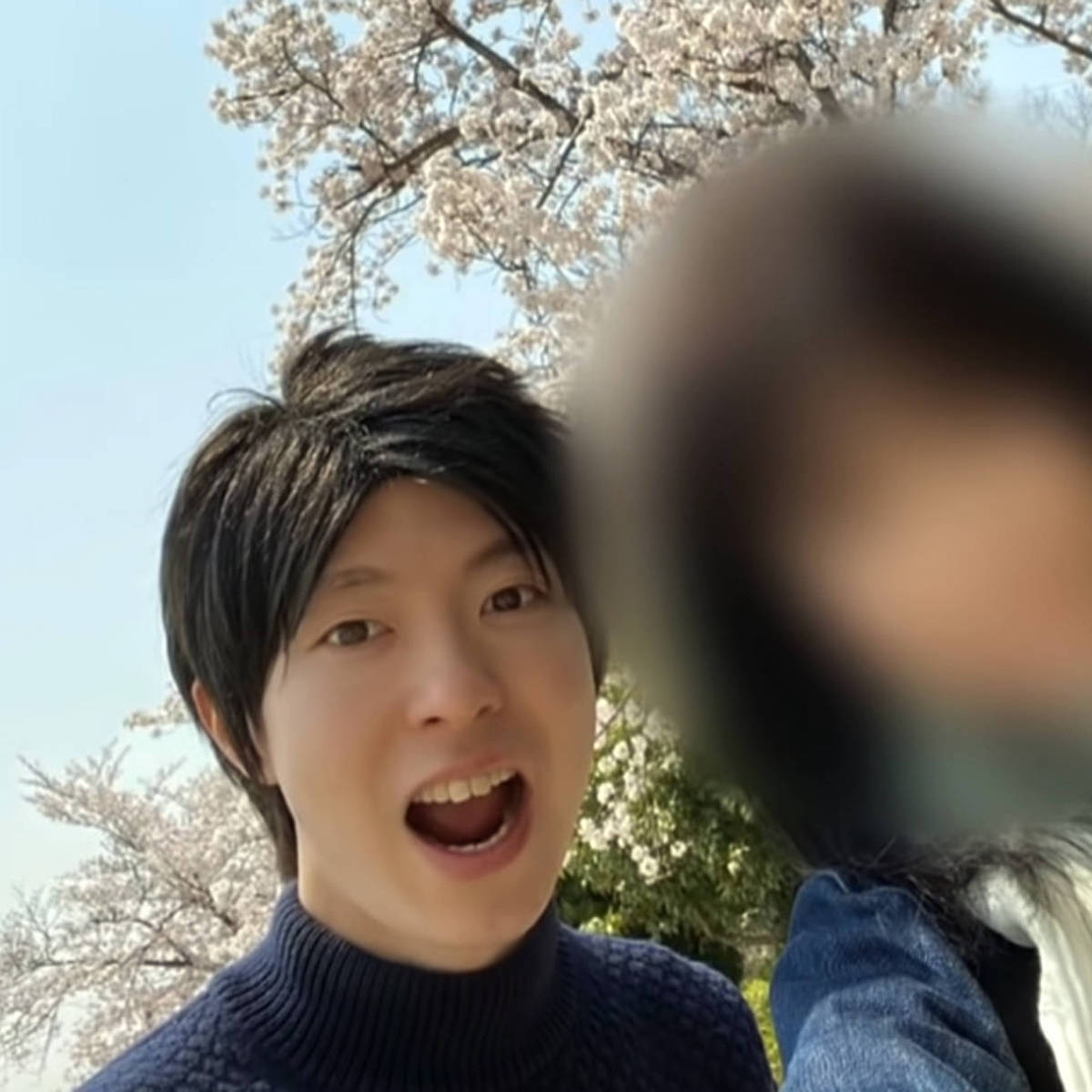 HOMEM FOI PRESO NO JAPÃO APÓS NAMORAR 35 MULHERES AO MESMO TEMPO E INVENTAR ANIVERSÁRIOS PARA GANHAR PRESENTES