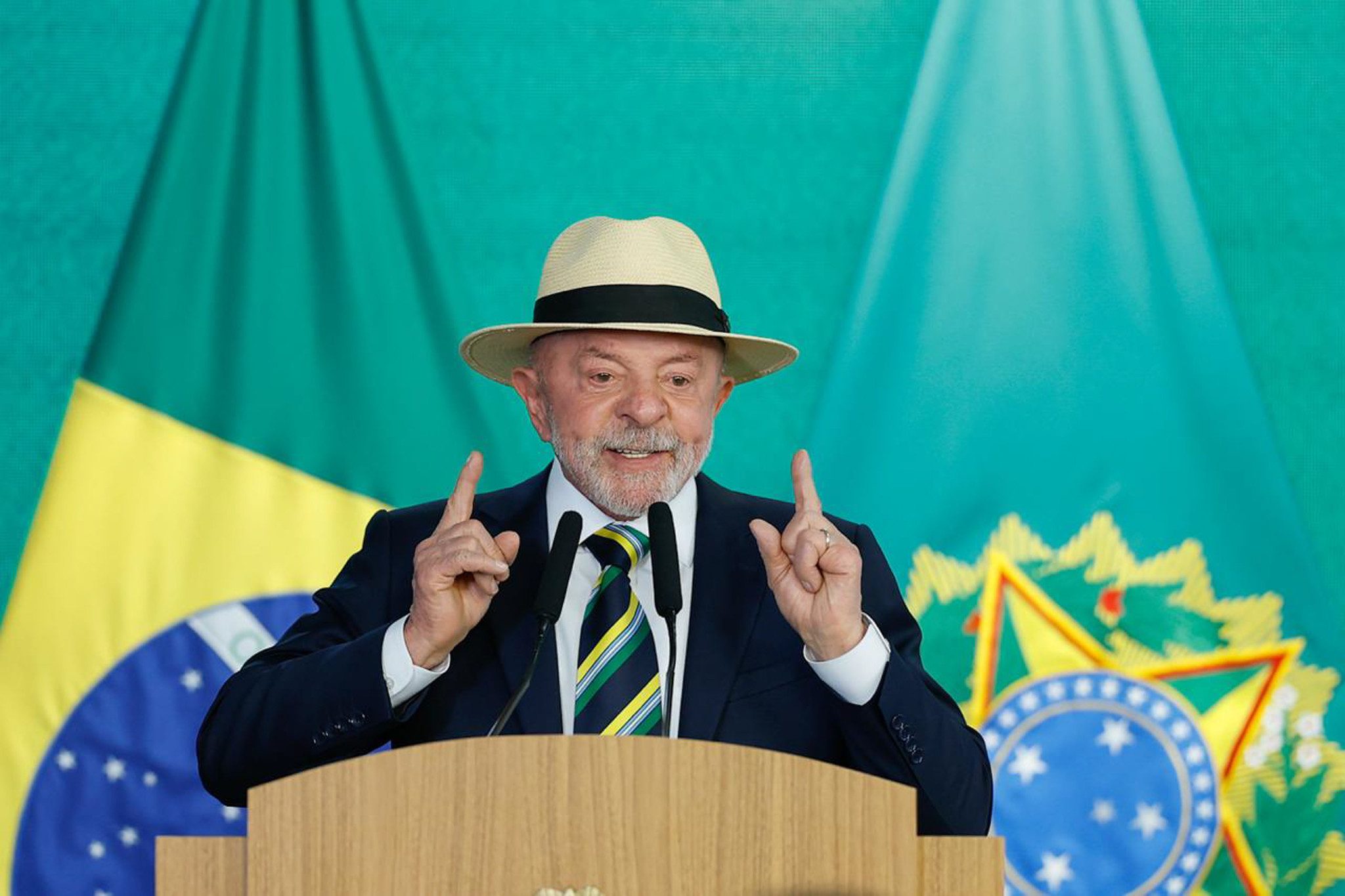 LULA CONFIRMA ENCONTRO COM VORCARO E DIZ QUE MASTER SERIA INVESTIGADO “COM SERIEDADE”