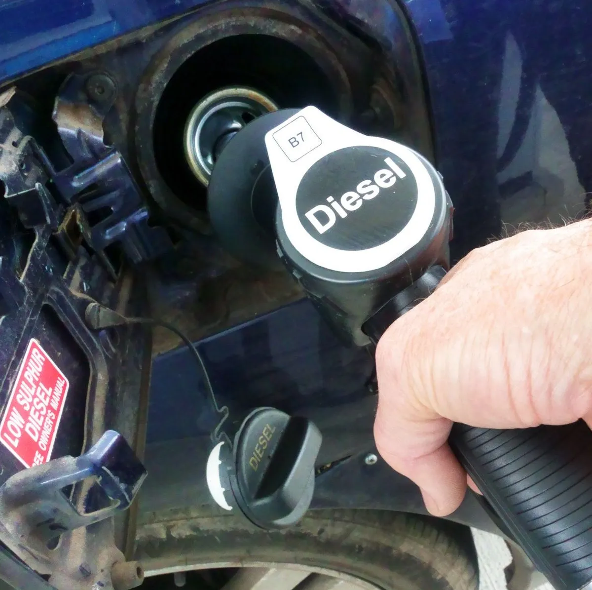 PETROBRAS REAJUSTA DIESEL EM R$ 1, MAS SUBSÍDIO FEDERAL ANULA A ALTA POR 30 DIAS; ENTENDA