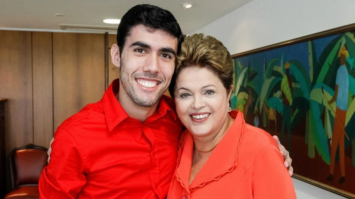 FAKE NEWS SOBRE FLÁVIO E NOSSA SENHORA APARECIDA PODE TER COMEÇADO COM JEFFERSON DE OLIVEIRA, CRIADOR DO “DILMA BOLADA”, APONTA APURAÇÃO